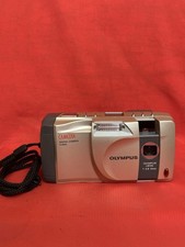 Olympus Camedia C-820L - Compact Digital Camera Gold  Working