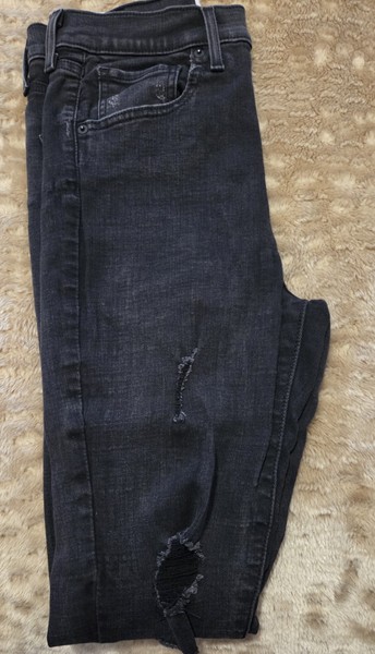 Black Levi Highrise Ripped Skinny Jeans