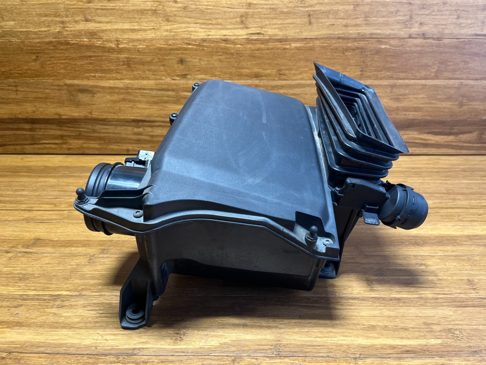 Audi R8 2016-2024 Right Air filter box P/N 4S0133838N