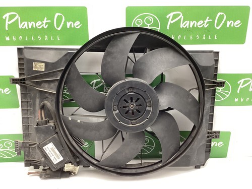 2001-2004 Mercedes C230 CLK320 C320 Radiator Cooling Fan Motor Assembly OEM