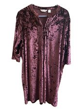 King Universal Dress Size 2XL Velvet Midi Pleated Front Maroon Stretch V-Neck