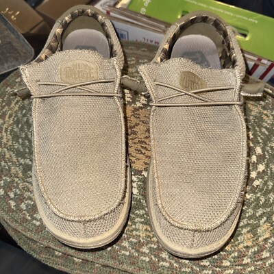 Hey Dude's Wally Sox Beige Men's size 12