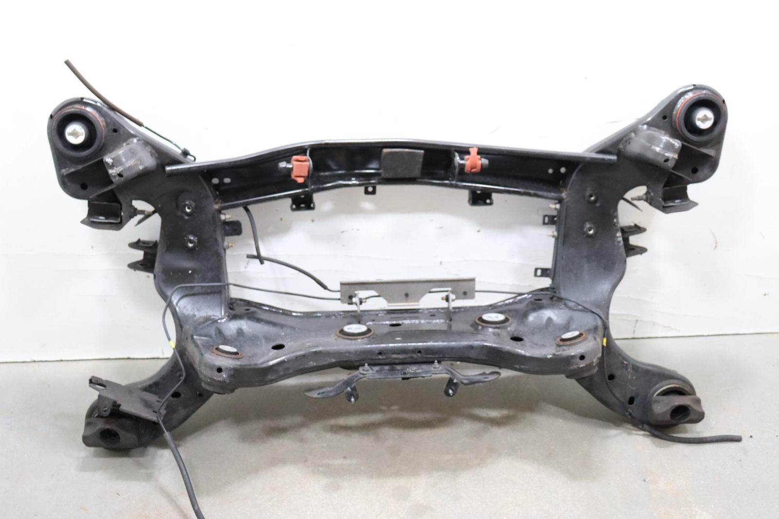 2014 - 2024 MASERATI QUATTROPORTE REAR SUBFRAME CROSSMEMBER CRADLE OEM