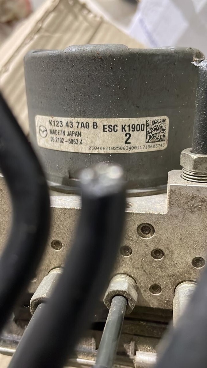 MAZDA3 kojikyk　1本ずつ MAZDA3 セダン 純正ホイール 1本ずつ kojikyk様専用 - メルカリ