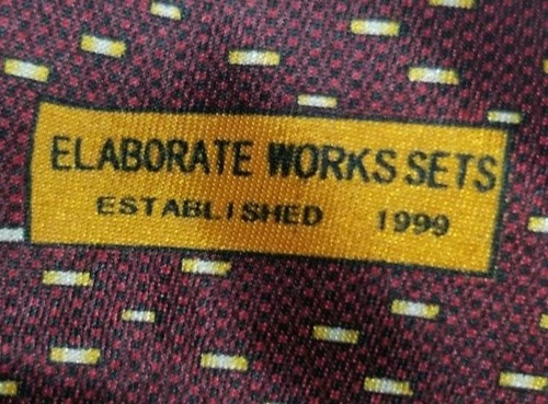 Vintage YVES Saint Laurent Luxury Fashion Hand made Tie 100% Silk 58 Inch YSL - Picture 5 of 6