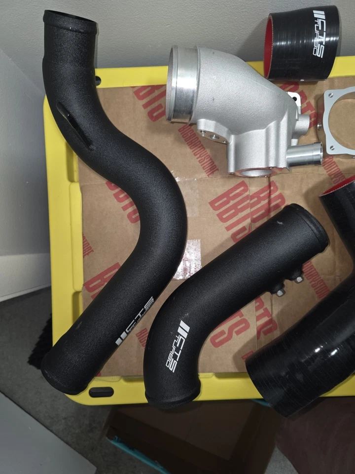 Kit de entrada de carrocería de acelerador turbo CTS para Audi RS3/TT-RS 8V.2/8S + tubo de salida turbo Foto 3 de 4