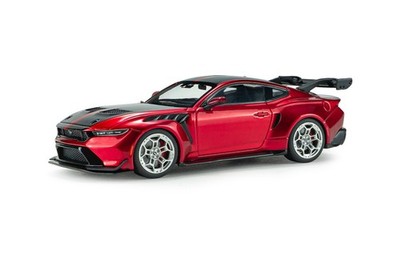 SOLIDO S4318302 FORD MUSTANG GTD MOLTEN MAGENTA METALLIC TRI-COAT 2025 1/43
