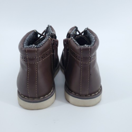 Cat & Jack Kleinkind High Top dunkelbraun Stiefel Kunstleder elastische Schnürsenkel Kleinkind 8 - Bild 4 von 5