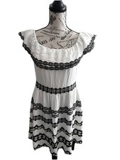 Alice & Olivia Ruffle Shoulder Size 12 Boho Dress Western White Lace Fit Flare