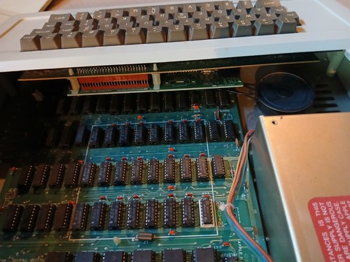 Apple II Plus Home Computer A2S2-390004 + Disk II & Joystick - Picture 10 of 20