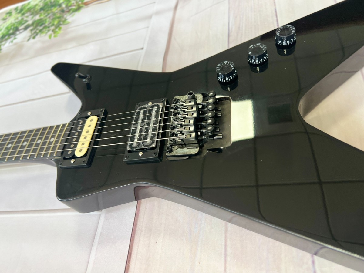 Chitarra Elettrica Solid Body Custom Nero Opaco, Smussi Argento, Ponte FR, 2 Pickup Aperti