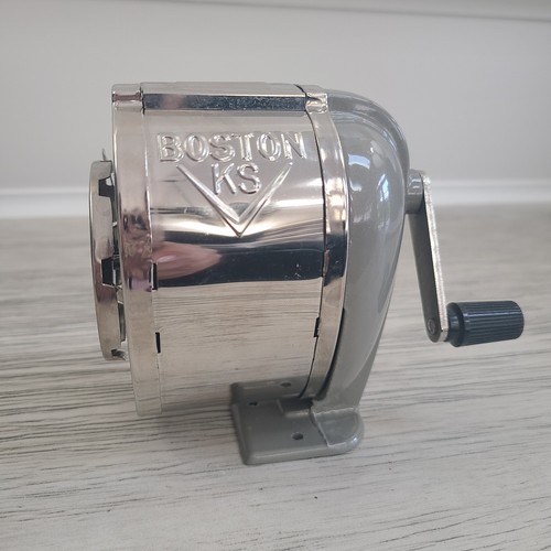 Vintage Boston KS manueller Bleistiftspitzer 8 Größen Chrom Stahl Metall Wand Schreibtisch Halterung