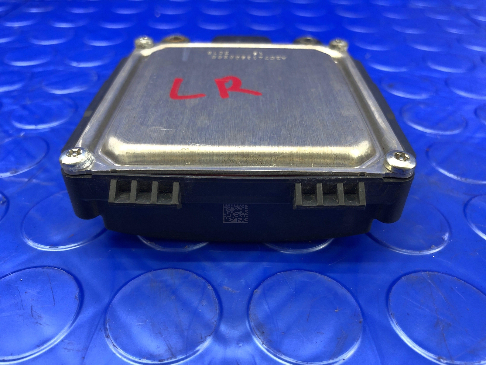 2017-2021 MASERATI GHIBLI REAR LEFT RIGHT BLIND SPOT RADAR SENSOR 670101840 OEM