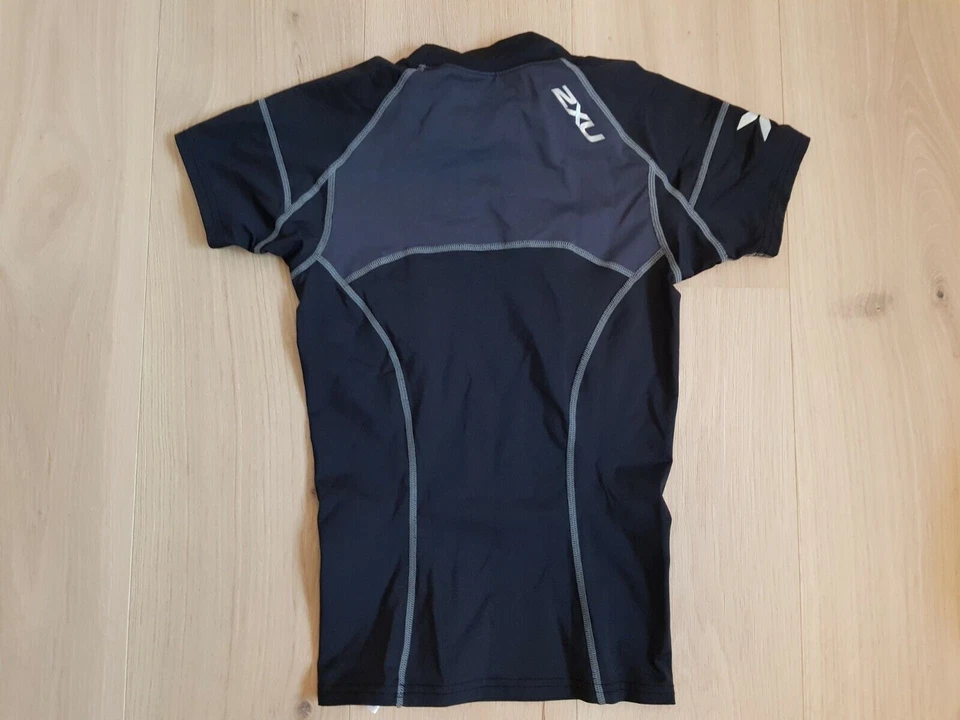 Camisa de compresión 2XU Elite manga corta camiseta de compresión damas talla S Foto 4 de 4