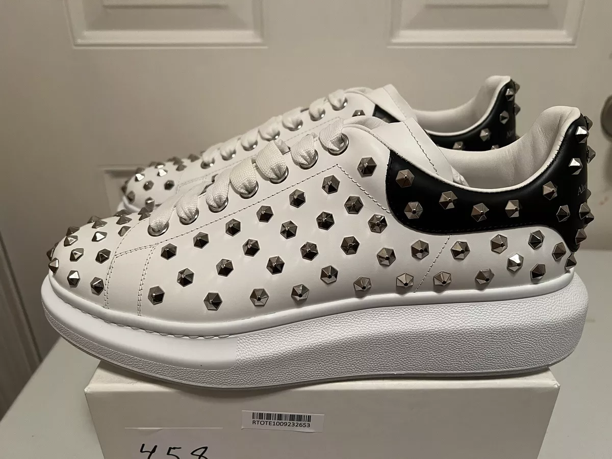 Oversized Sneaker in White/Silver | Alexander McQueen US