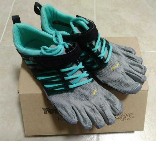 Brand New Vibram Five Fingers V-Train 
