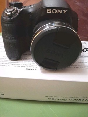 Sony Cyber-shot DSC-H300 20.1 MP Digital Camera - Black, GUC. BATTERIES INCLUDED