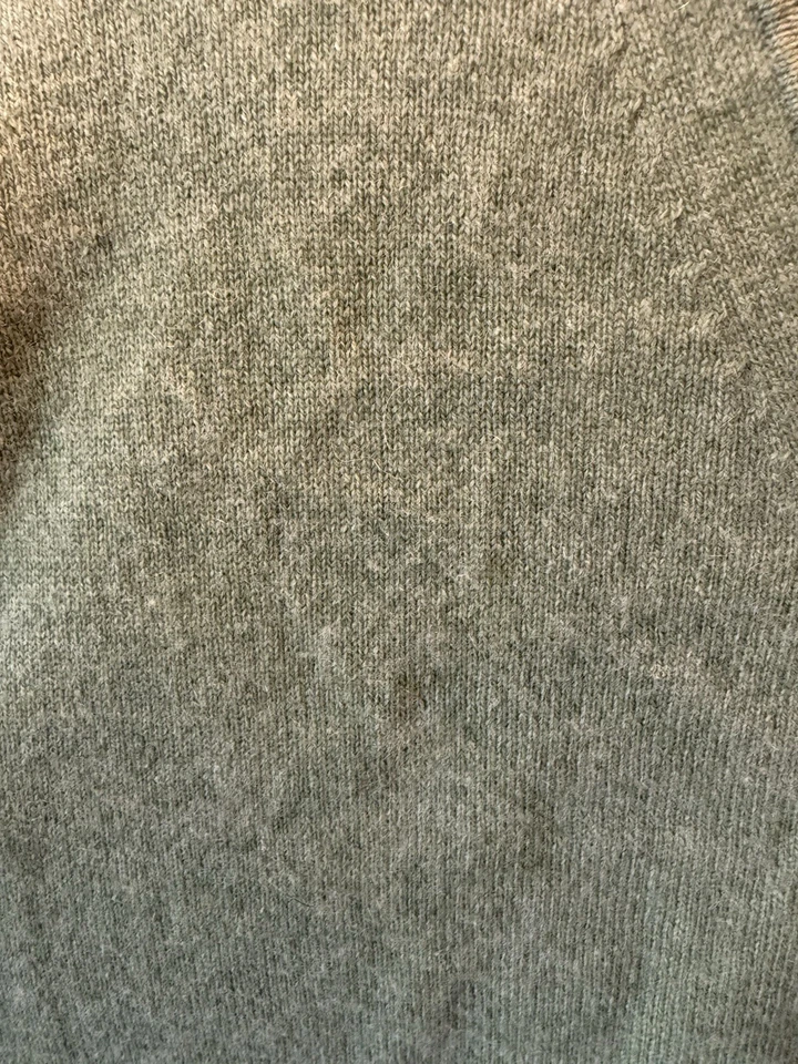 Suéter Talbots Para Hombre Verde Lima Cachemira Cuello en V Talla XL Foto 3 de 4