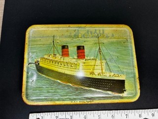 Antique / Vintage Benson's Quality Confections R.M.S. QUEEN ELIZABETH Candy Tin