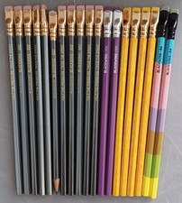 Lot of 19 Palomino Blackwing Pencils Volume 3 64 602 XIX
