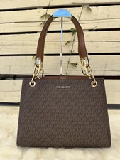 Michael Kors Trisha Large Triple Gusset Shoulder (Brown)