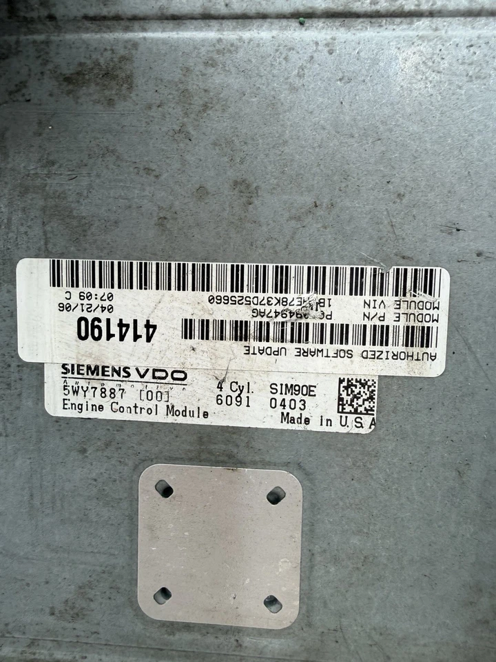 Motor Dodge Caliber programado por computadora Plug & Play ECM P05094947AG G52 026 Foto 2 de 4