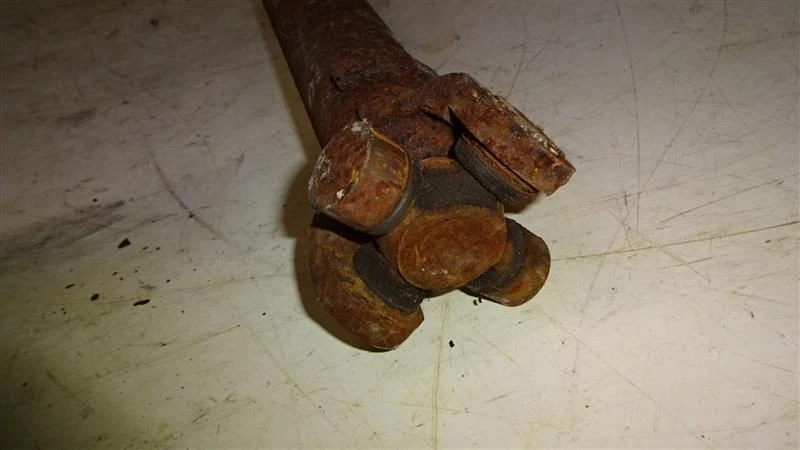 Front Drive Shaft 4.2L Fits 02-09 ENVOY 630377 Foto 3 de 4