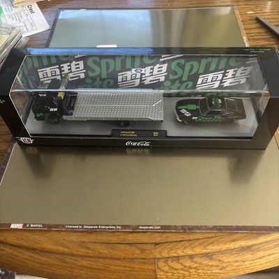M2 MACHINES 1970 FORD C950 & 1970 FORD MUSTANG AUTO HAULERS SPRITE