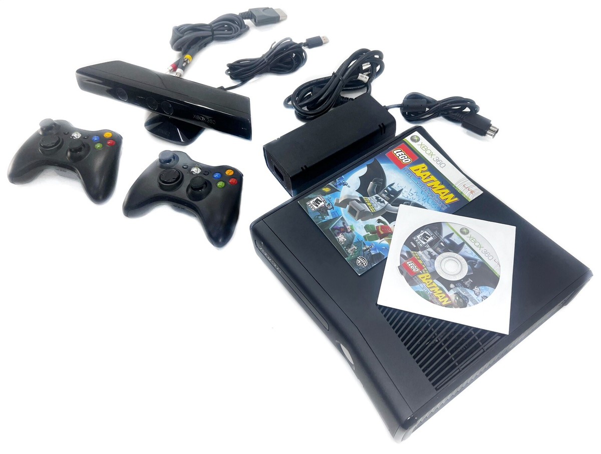 Microsoft Xbox 4GB 360 S Slim 1439 2 Controllers KINECT 1414