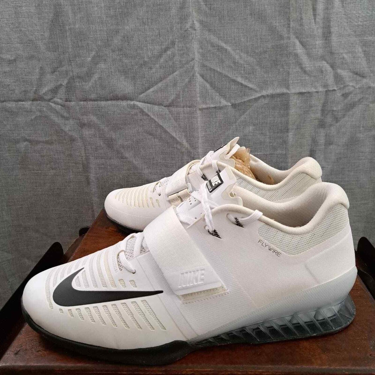 Nike Romaleos 3 852933-100 White/Black CrossFit Men