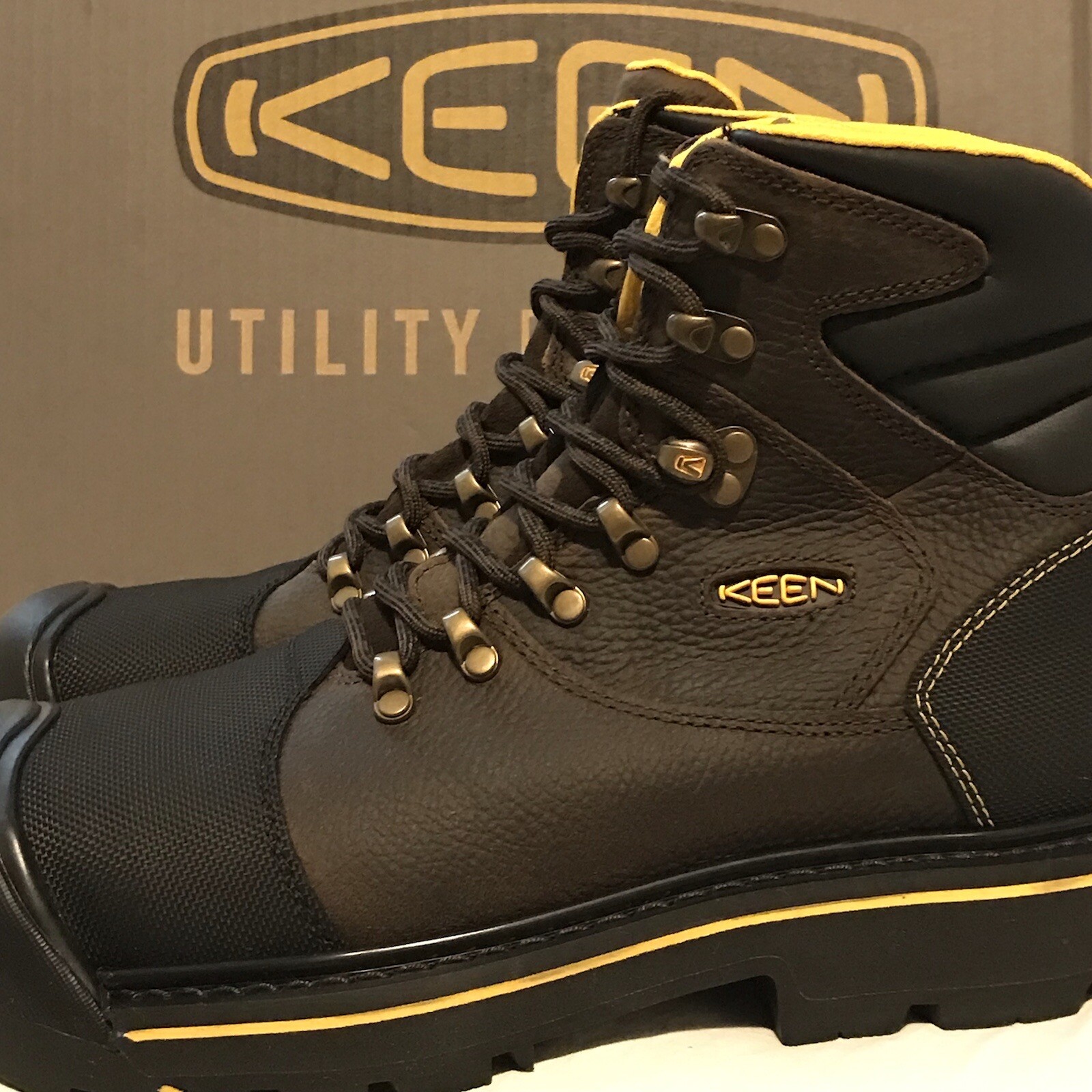 Stivali da lavoro NUOVI KEEN Utility uomo taglia 10 M Milwaukee 6” punta acciaio 1007976