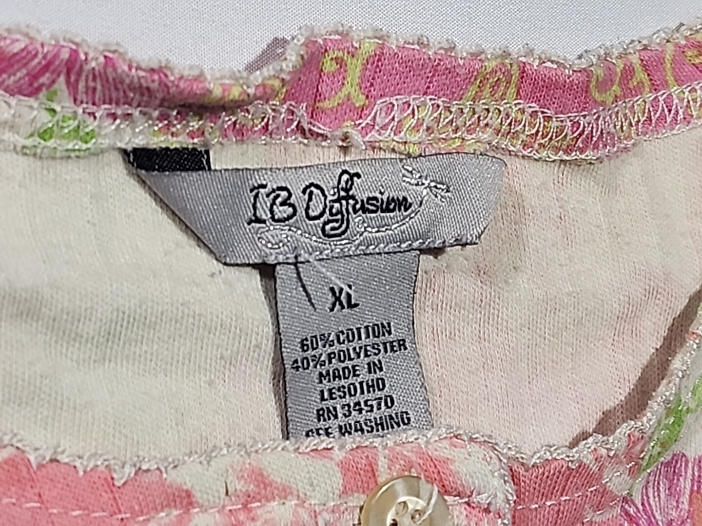 IB Diffusion Floral Patchwork Print Short Sleeve … - image 2