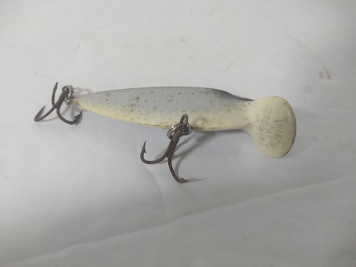 Storm Thin Fin 2 1/4" Silver Shad Silver Scale Silver Eyes Vintage - Picture 4 of 5