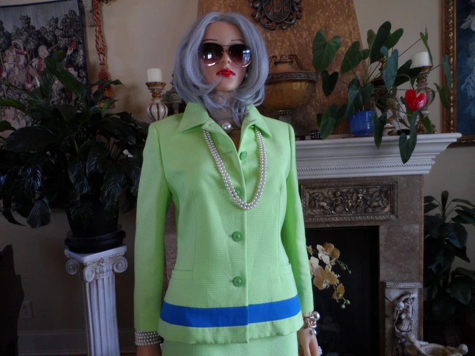 VERSUS by Versace Green-Blue Textured Skirt Suit Size IT 32/46 US 10 - Image 4 of 4