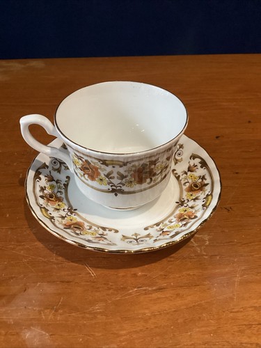 Coppa e piattino con motivo oro bianco firmato Salisbury Bone Cina Inghilterra - Foto 2 di 7