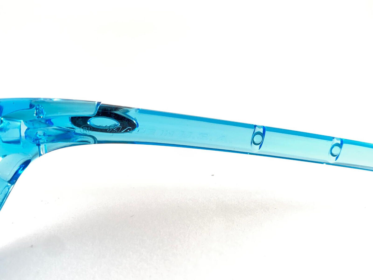 NEW VINTAGE OAKLEY FATE LIGHT BLUE WRAP AROUND SPORTS 1990'S NEW VINTAGE OAKLEY FATE LIGHT BLUE WRAP AROUND SPORTS 1990'S