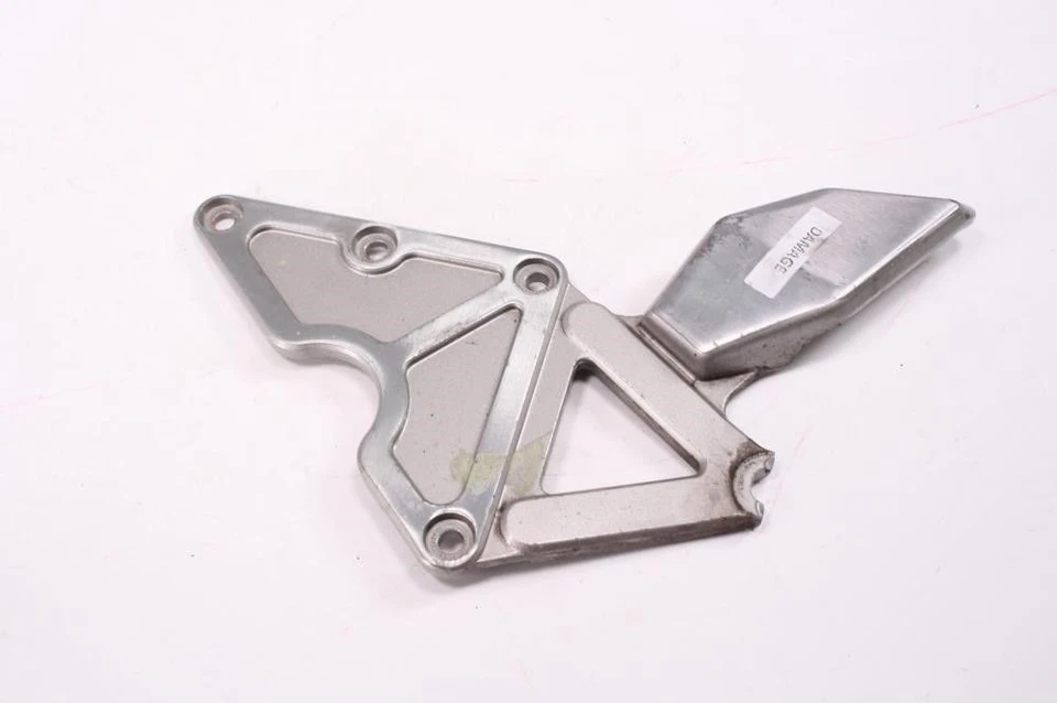 92 Suzuki Bandit GSF 400 soporte de montaje de clavija de conductor delantero izquierdo TRSH D DAÑADO Foto 3 de 4