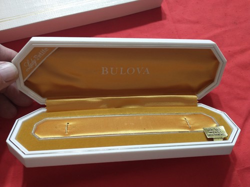 1950s Bulova Vintage Excellence Collection White Watch Box Case With Booklet - Picture 3 of 14