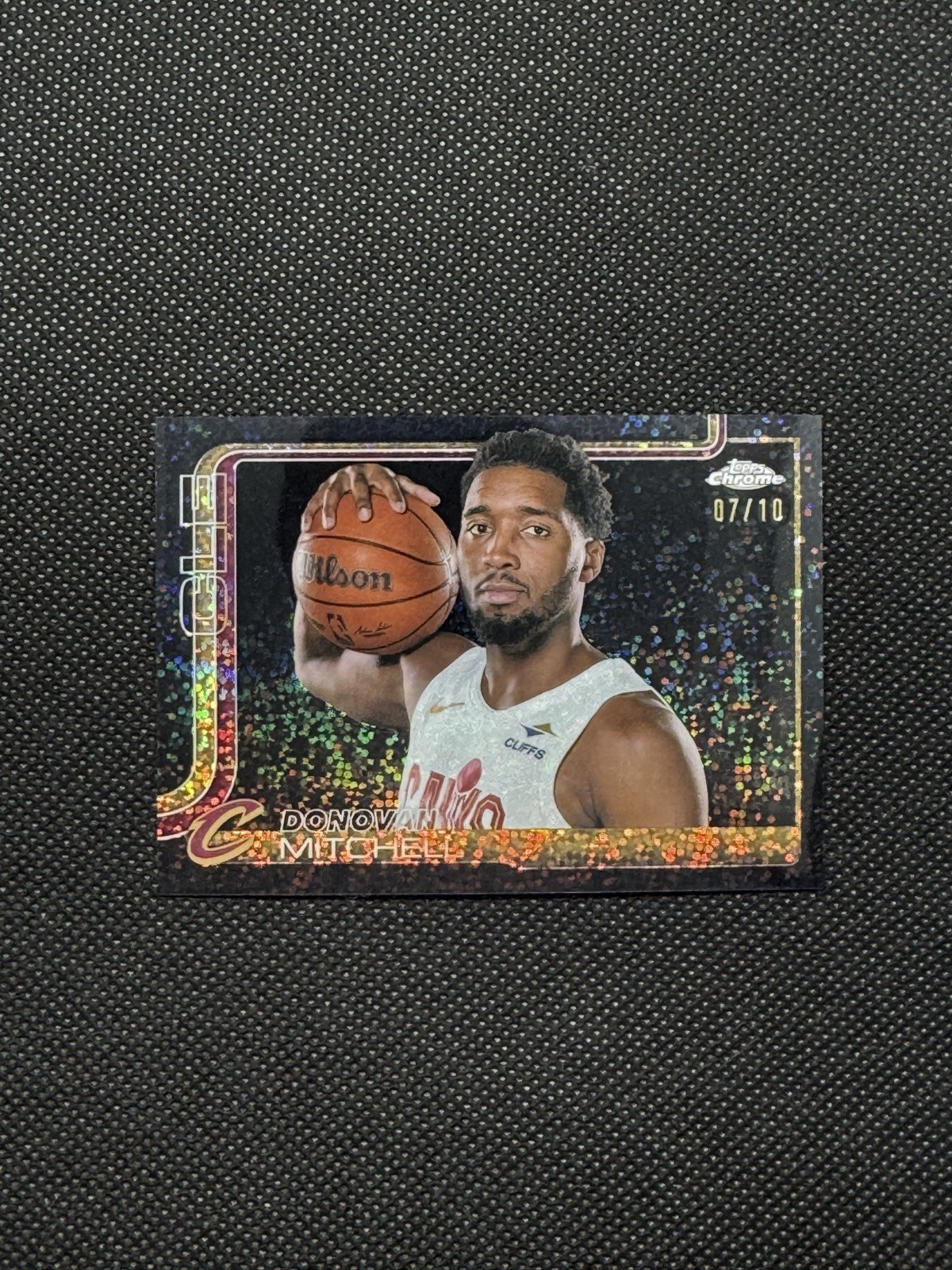 2025-26 Topps Chrome Donovan Mitchell Black Speckle Image Variation SSP #7/10