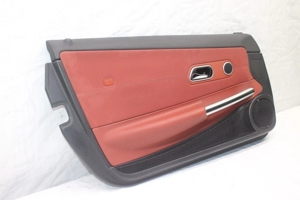 Chrysler Crossfire ZH CONV #398 2006 panel de puerta interior del conductor izquierdo rojo Foto 2 de 4
