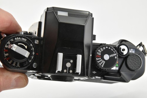 NIKON FA - BOITIER ARGENTIQUE NOIR NU - TESTÉ FONCTIONNE PARFAITEMENT - Afbeelding 10 van 16