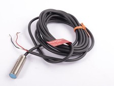 Yamatake-Honeywell Proximity Switch FL7M-2D6-L3 9220 #90759