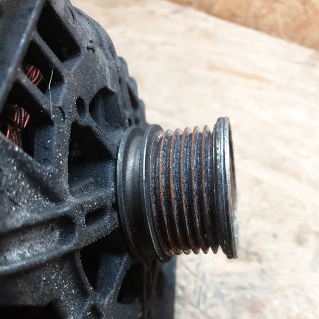 Генератор valeo v7576513