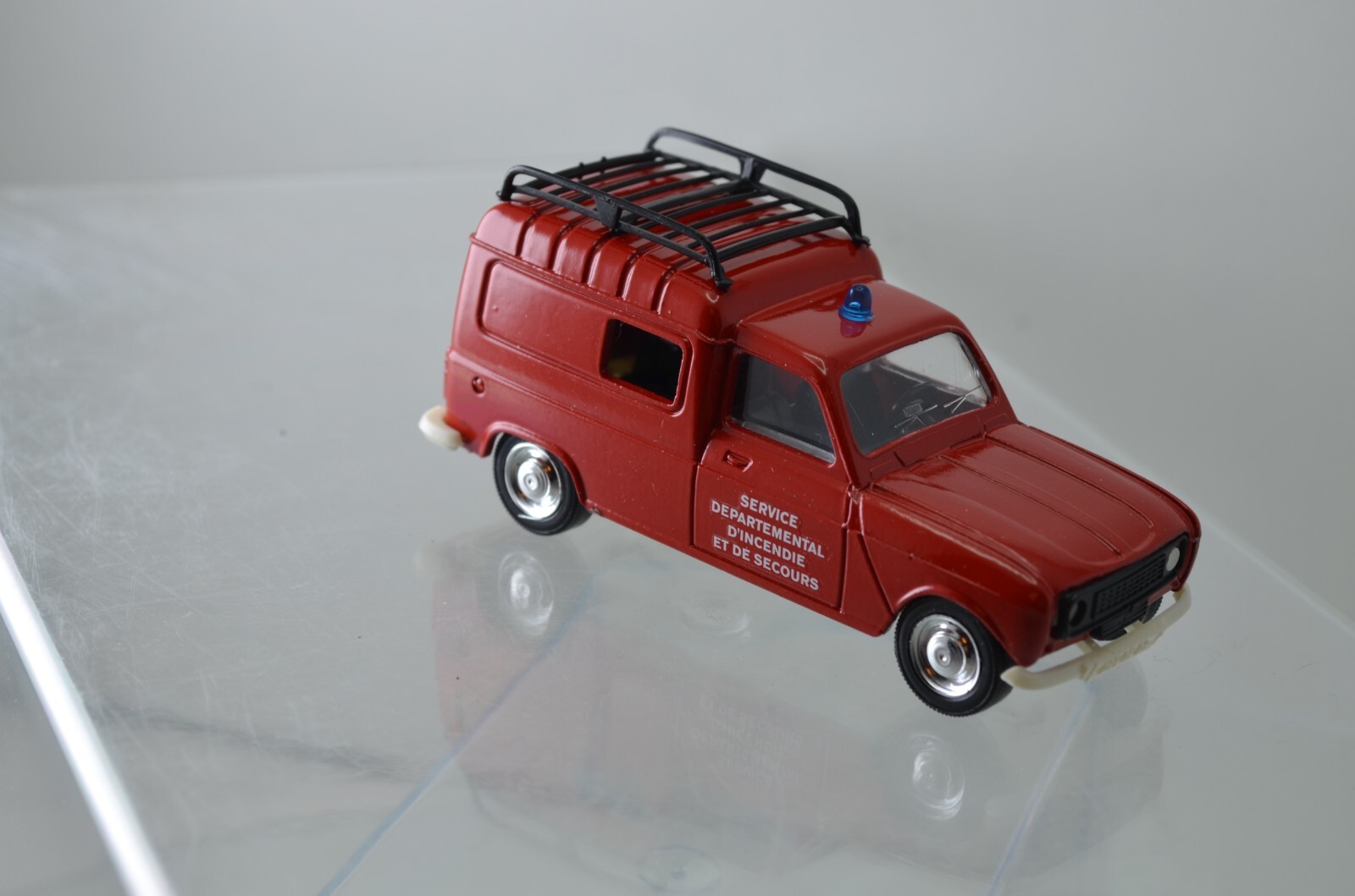 v-hicule-pompiers-solido-serie-hachette-renault-4-f4-diecast-r4-ebay
