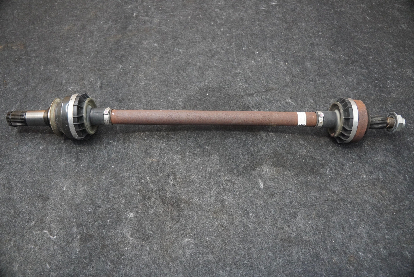 Rear Left or Right CV Axle Shaft 670156926 OEM Maserati Grecale Modena 2023