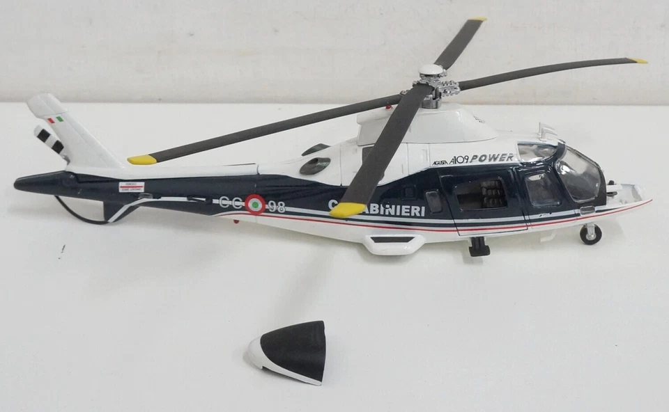 Elicottero Carabinieri Agusta A109 Power New-Ray. DANNEGGIATO!! Scala 1:43 Di... - Immagine 2 di 4