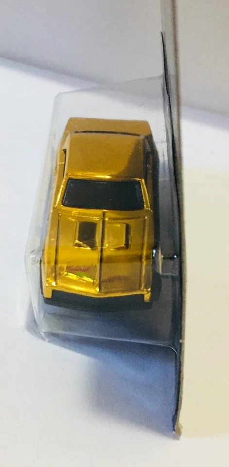 67 Camaro Gold Car 50 Anniversary Hot Wheels Challenging The Limits Since 1968 - Immagine 3 di 4