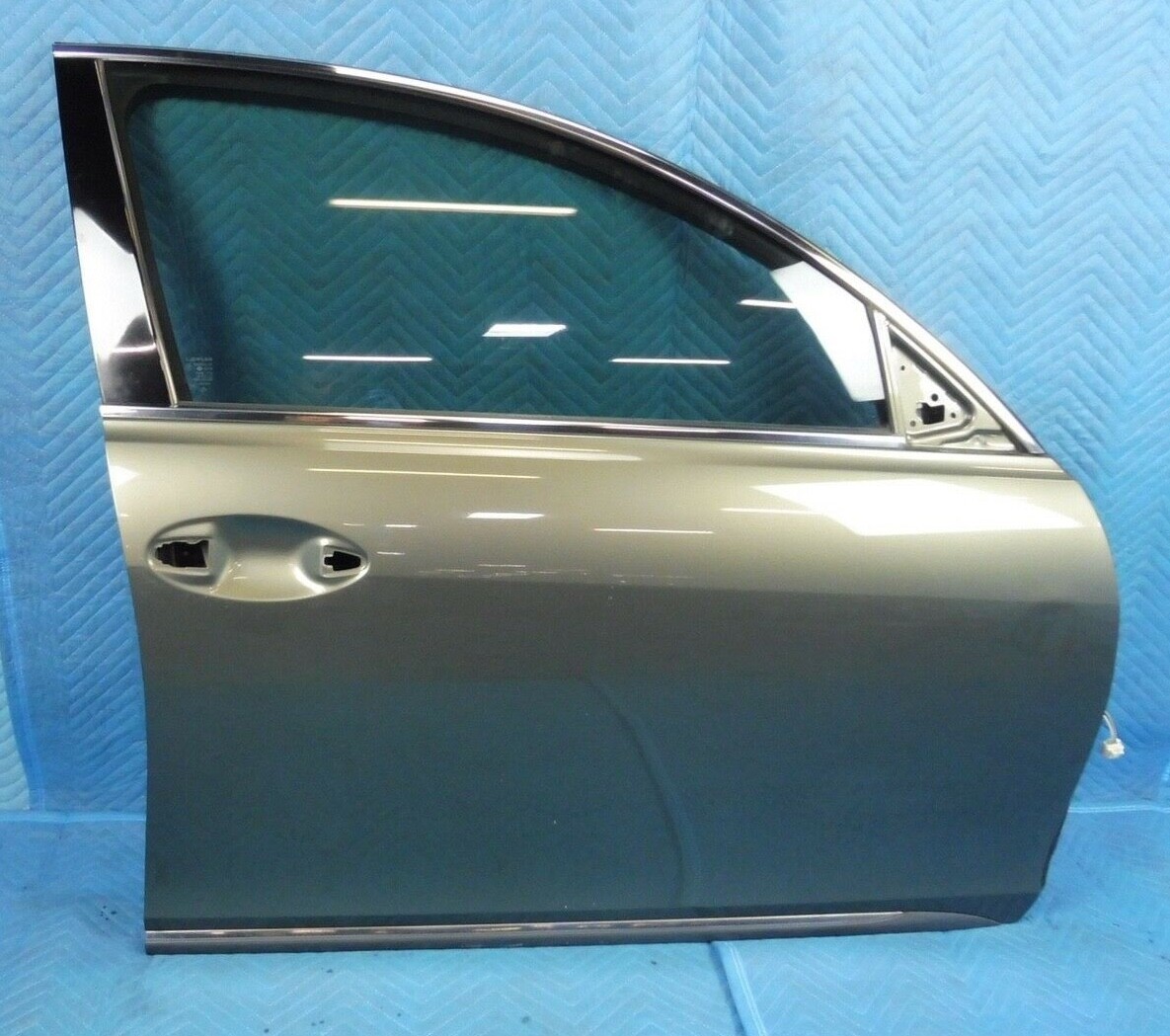 Lexus GS300 350 430 460 Front Passenger Door W/ Glass (Code 6T7