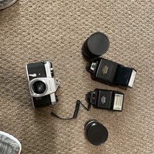 honeywell pentax spotmatic 35 mm camera With 2 Lens And 2- Sunpak Untested