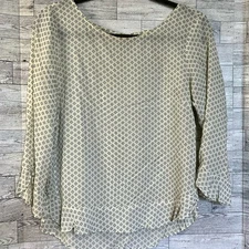 Cream/Black Diamond Pattern Top -Size Small by: Velvet by Graham & Spencer